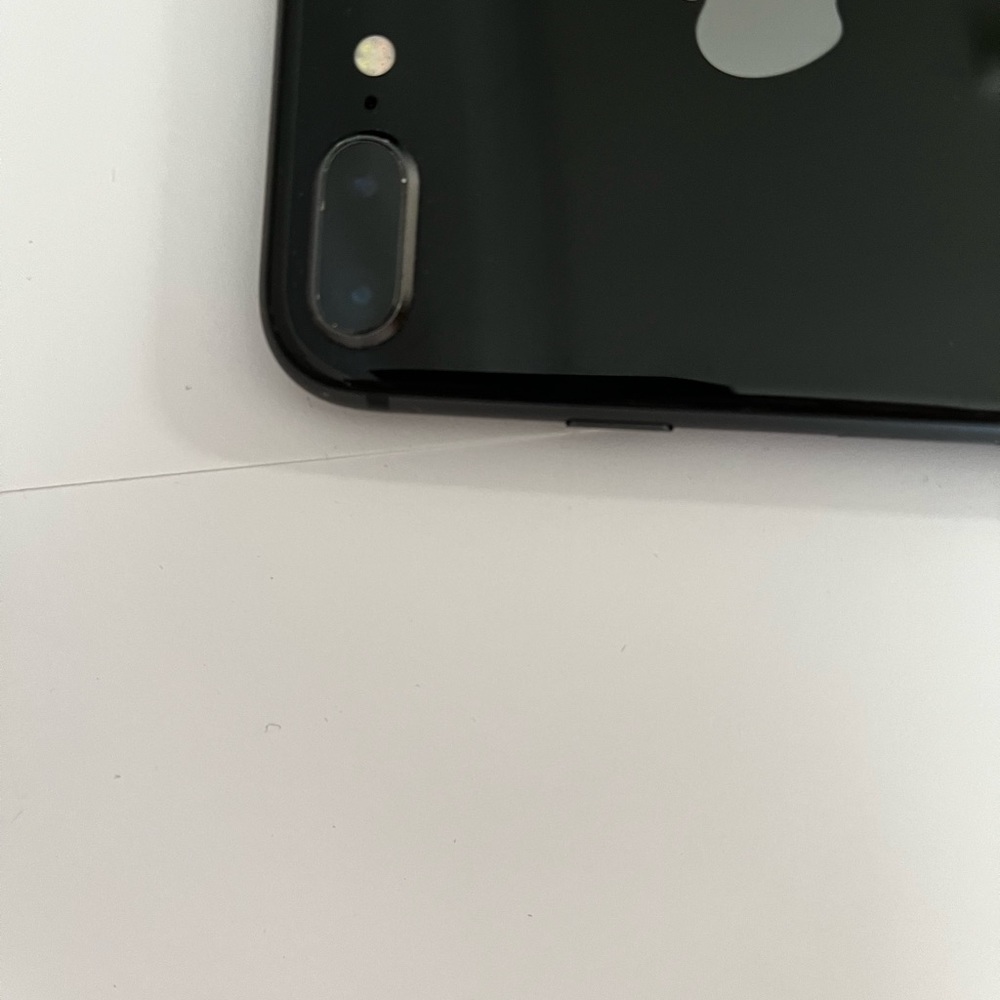 Apple iPhone 8 Plus 64 GB
in Space Gray for Unlocked
100% Battery Capacity - Picture 10 of 16